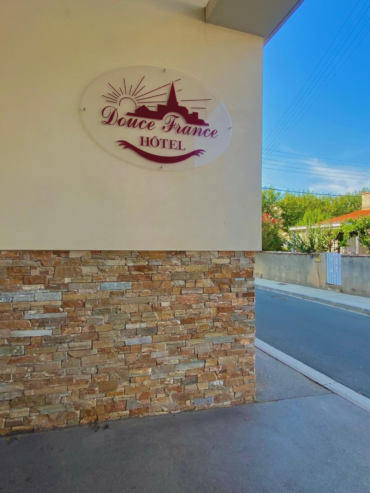 Hotel Douce France Cuxac-dʼAude Exteriér fotografie